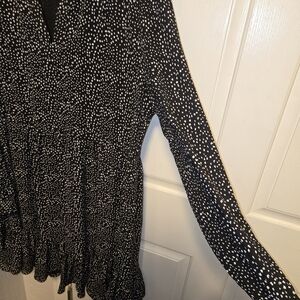 Vince Camuto Black and White Patterned Fabric